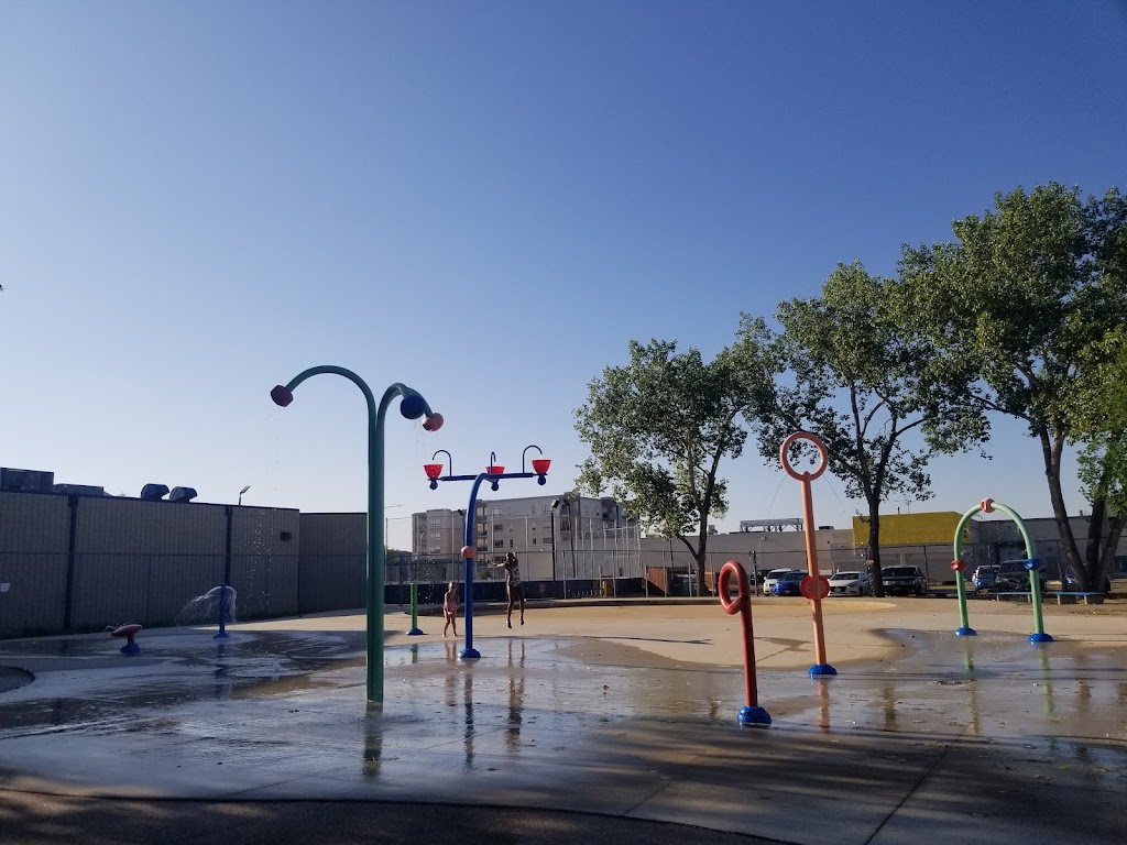 Westdale Community Centre | 550 Dale Blvd, Winnipeg, MB R3R 1P7, Canada | Phone: (204) 895-0317