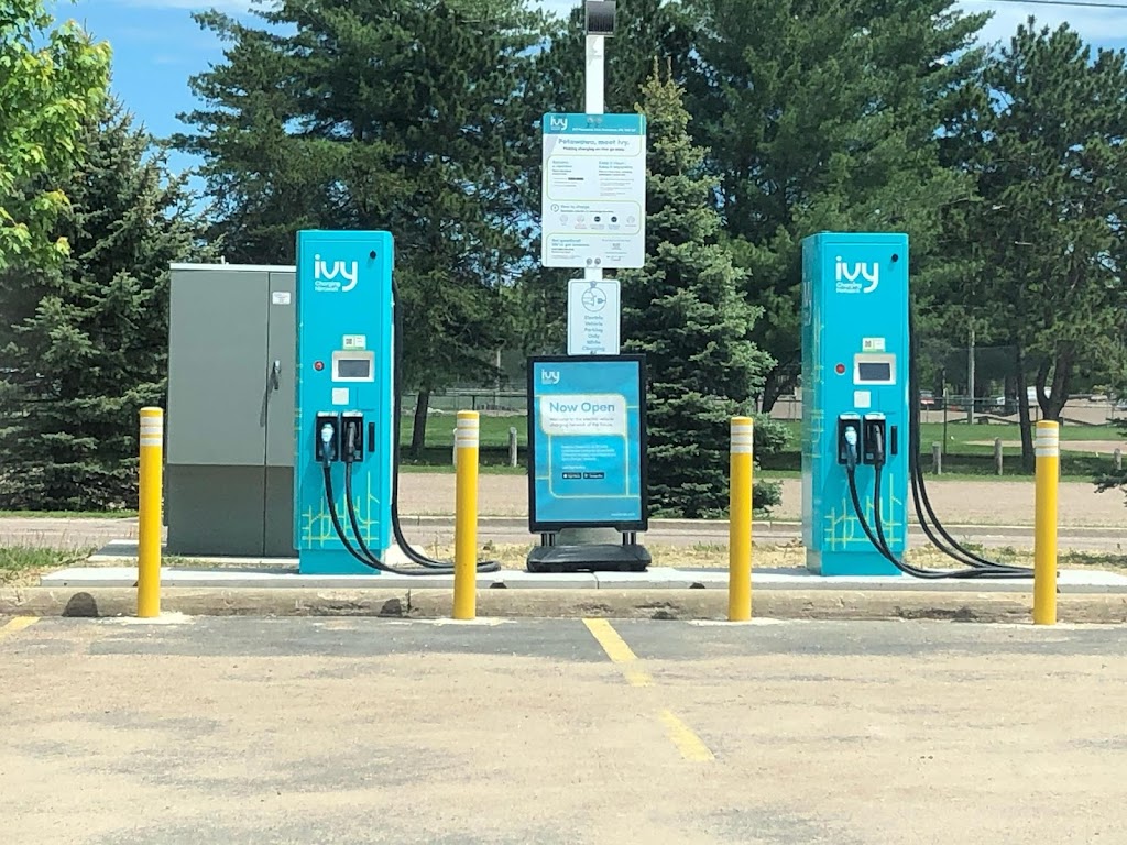 Ivy Charging Station | 3119 Petawawa Blvd, Petawawa, ON K8H 1X9, Canada | Phone: (800) 301-1950