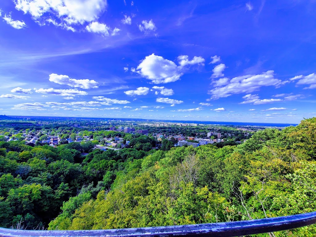 Devils Punchbowl Conservation Area | Ridge Rd, Stoney Creek, ON L8J 2X4, Canada | Phone: (905) 627-1233