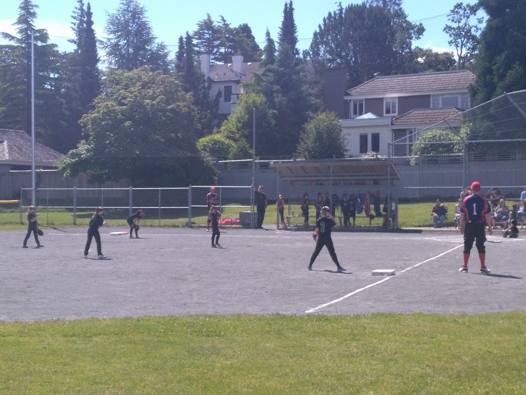 Firemans Park | 1703 Monterey Ave, Victoria, BC V8R 5V5, Canada
