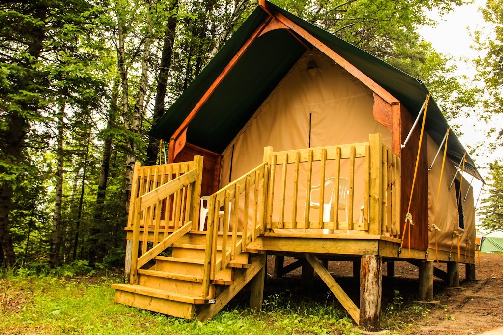 Ferme 5 Etoiles - Centre de vacances | 465 QC-172, Sacré-Coeur, QC G0T 1Y0, Canada | Phone: (418) 236-4551