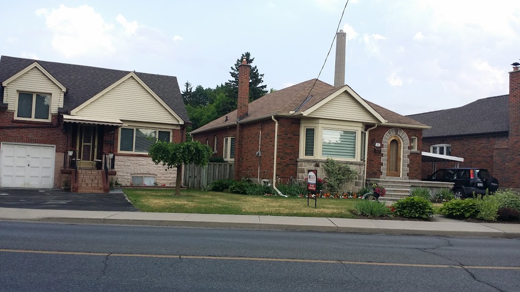 Les Anthony Parkette | 5 Dunkirk Rd, Toronto, ON M4C, Canada