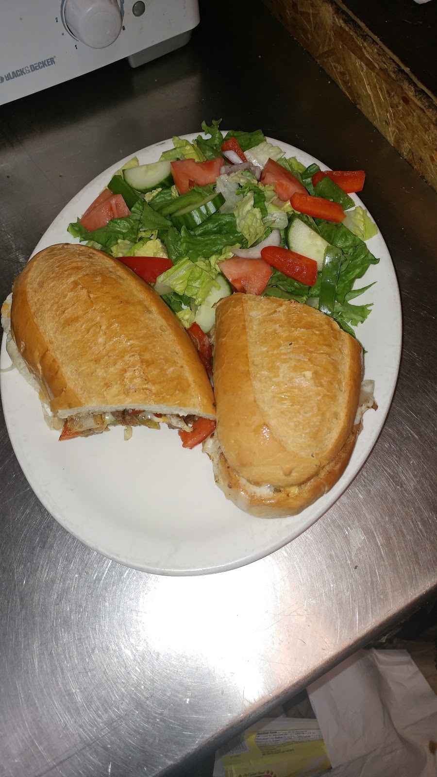 Noceris MeetN Eat | 182 Browns Line, Etobicoke, ON M8W 3T3, Canada | Phone: (416) 251-3848