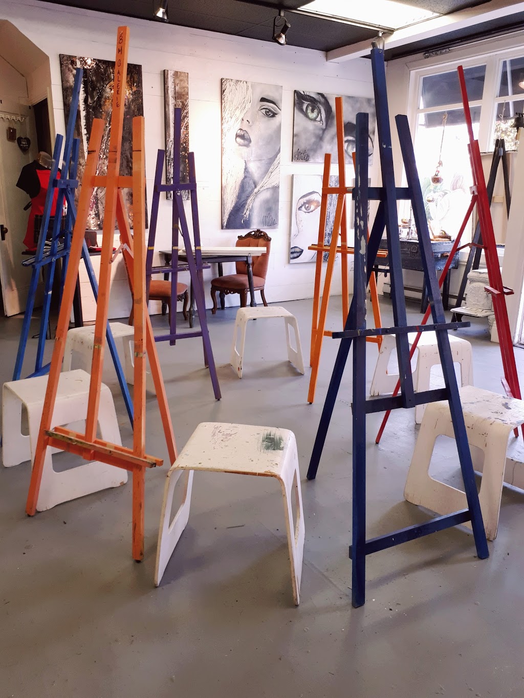 M Galerie-Académie Des Arts | 340 Boulevard de lAnge-Gardien, LAssomption, QC J5W 1S3, Canada | Phone: (450) 589-0565