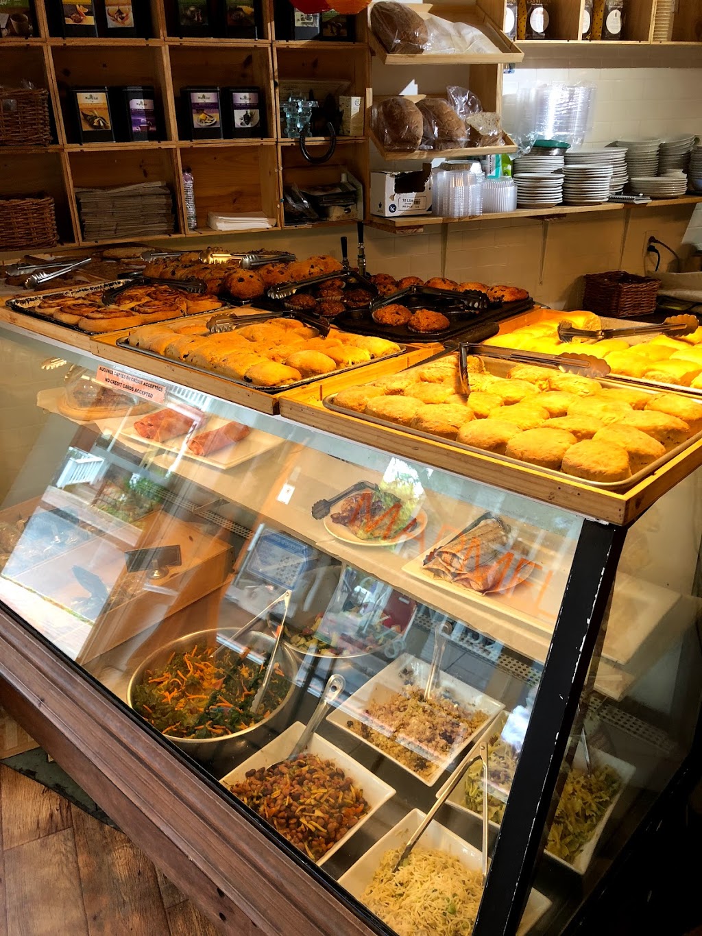Café Marmelade | 320 Chemin du Bord-du-Lac, Pointe-Claire, QC H9S 4L5, Canada | Phone: (514) 426-0699
