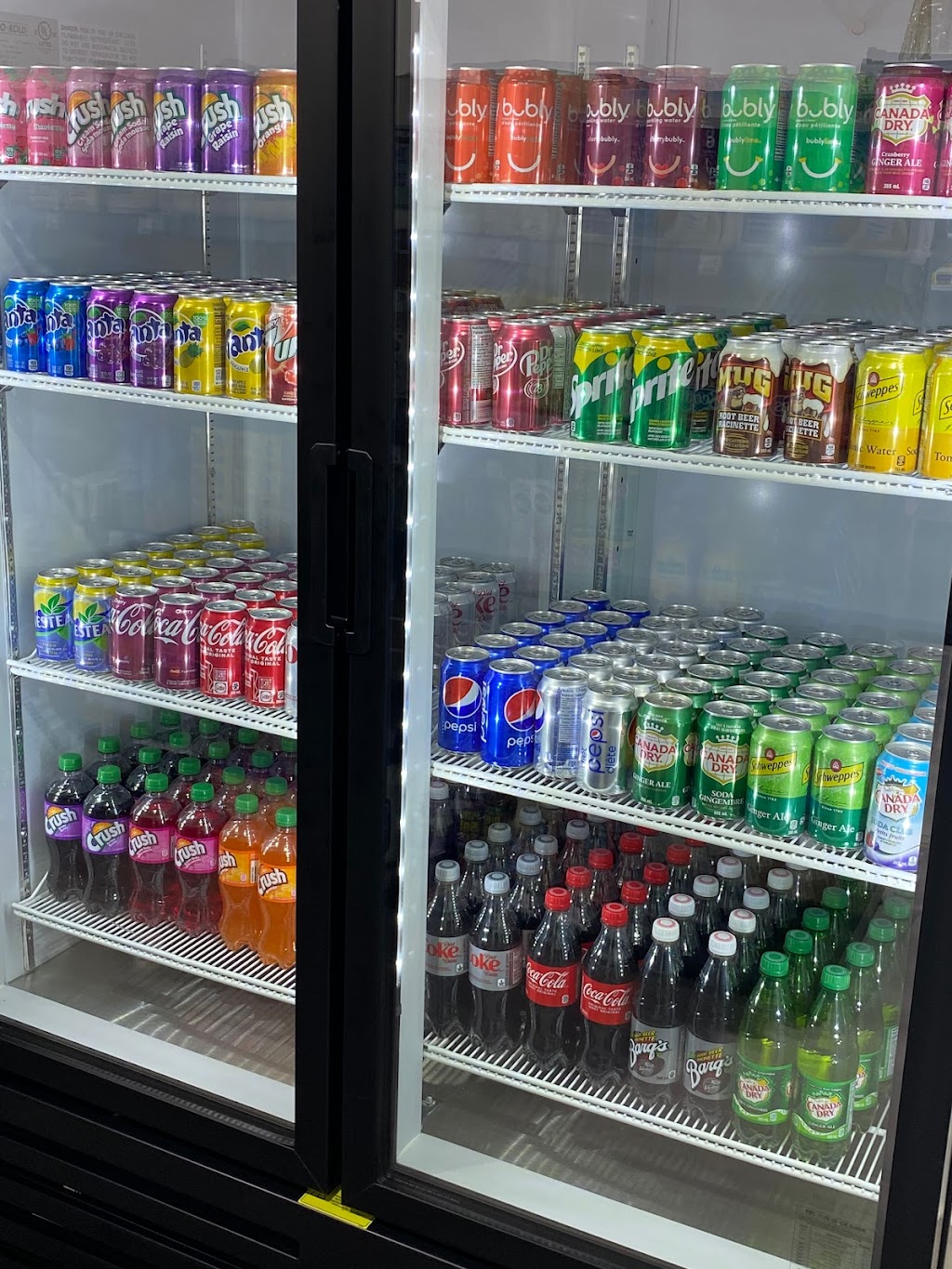 B&G Convenience | 3945 Doug Leavens Blvd, Mississauga, ON L5N 6V9, Canada | Phone: (905) 824-2209