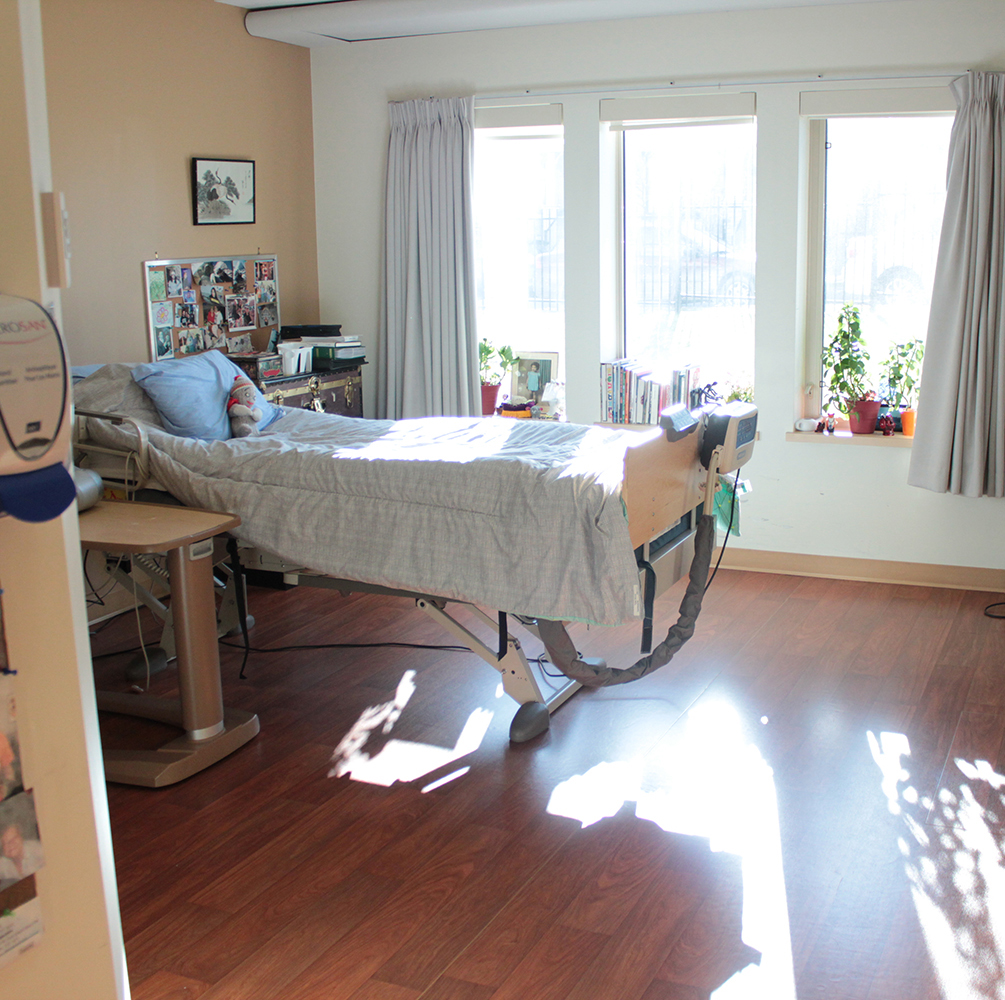 Carewest Garrison Green | 3108 Don Ethell Blvd SW, Calgary, AB T3E 6Z5, Canada | Phone: (403) 944-0100