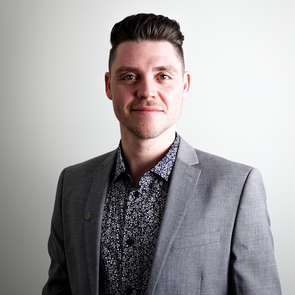 Aaron Robinson Real Estate Century 21 Masters - Guiding YEG Home | 10555 172 St NW #201, Edmonton, AB T5S 1P1, Canada | Phone: (780) 965-8903