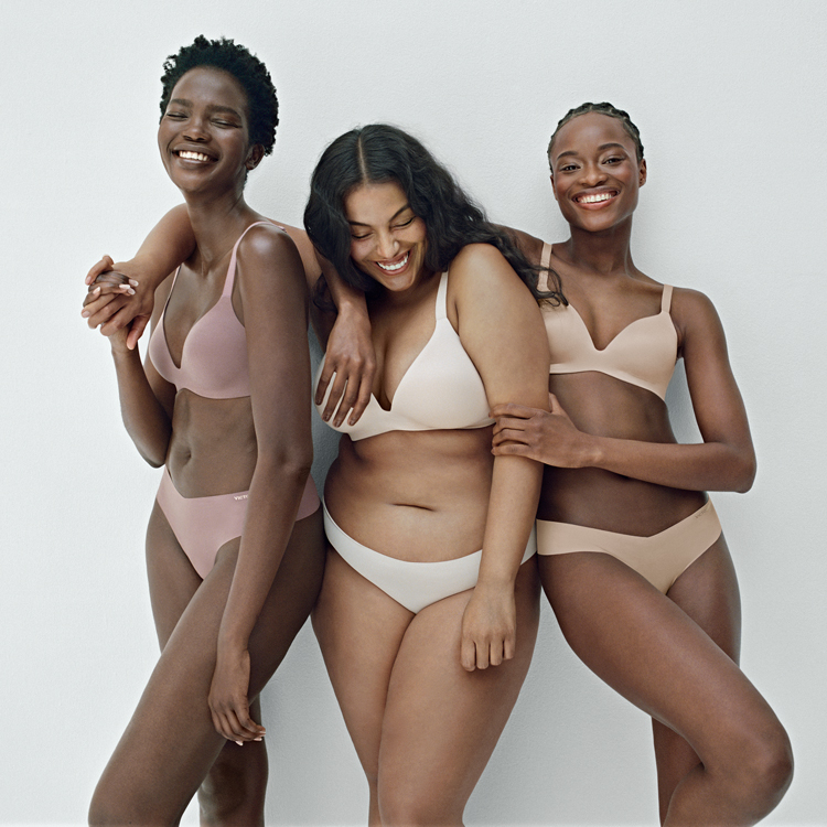 Victorias Secret & PINK | 5000 Canoe Pass Wy #121, Tsawwassen, BC V4M 0B3, Canada | Phone: (604) 948-8542