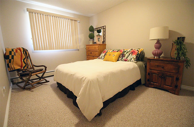 Broadview Meadows Apartments | 128 Woodbridge Way, Sherwood Park, AB T8A 4H1, Canada | Phone: (780) 464-0900