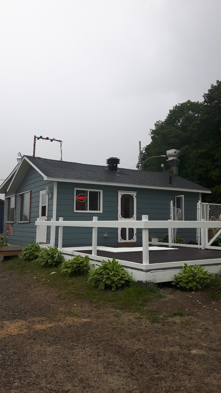 Restaurant Le 317 | 899 QC-317, Thurso, QC J0X 3B0, Canada | Phone: (819) 800-0219