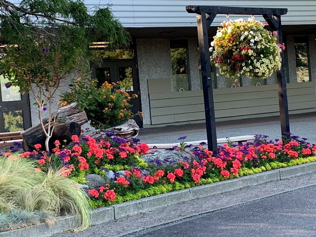 Queens Park Rose Garden | New Westminster, BC V3L, Canada | Phone: (604) 777-5111
