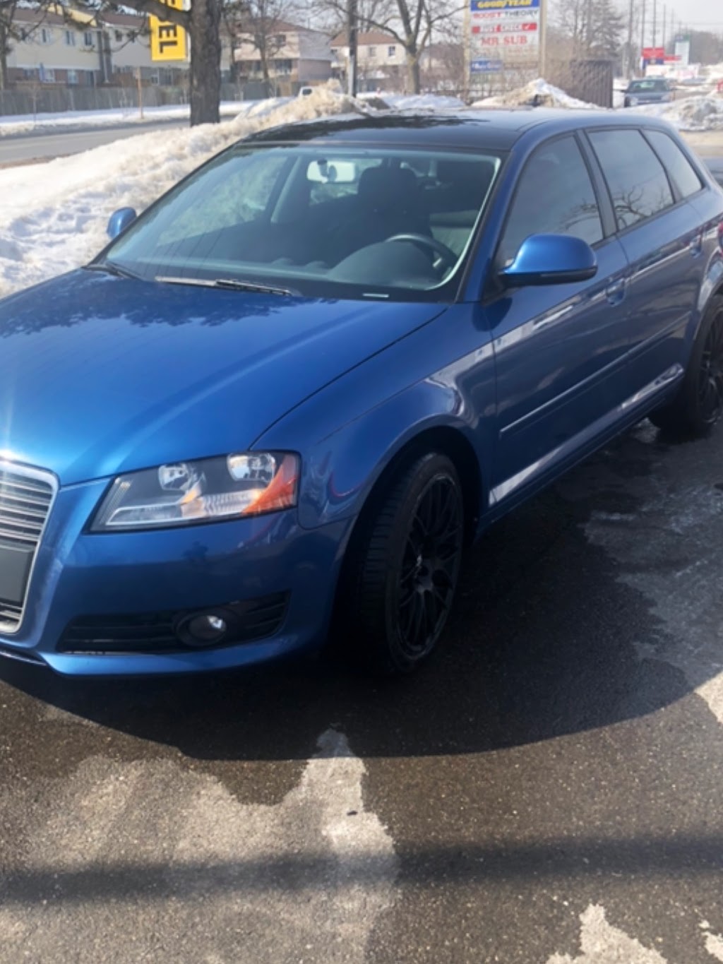 Petro-Canada | 3011 Wolfedale Rd, Mississauga, ON L5C 1V8, Canada | Phone: (905) 270-1797