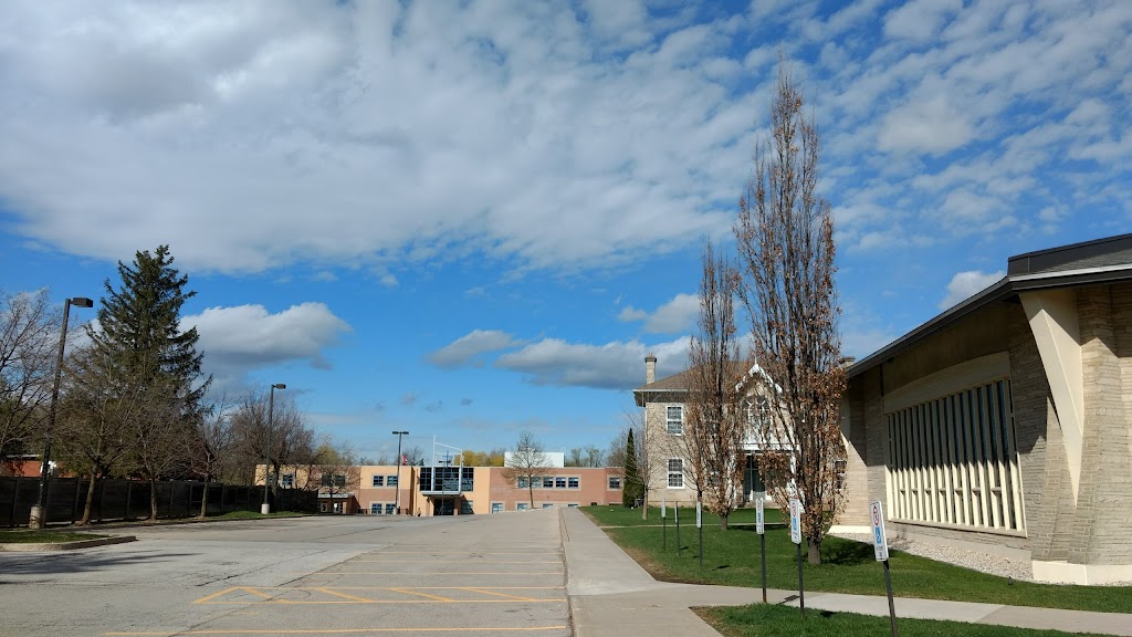 The Marian Courtyard Seniors Residence | 137 Martin St, Milton, ON L9T 5H4, Canada | Phone: (905) 878-1951