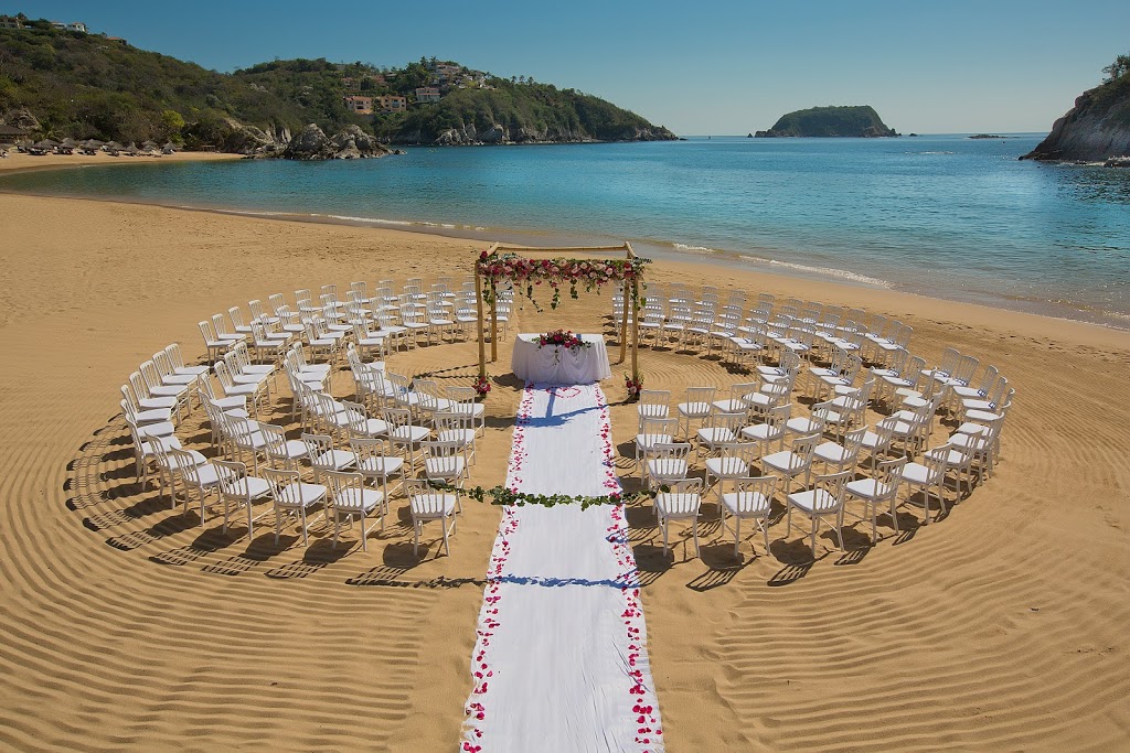 Liz Moore Destination Weddings | 210-4280 Bayview St, Richmond, BC V7E 0B3, Canada | Phone: (877) 978-7555