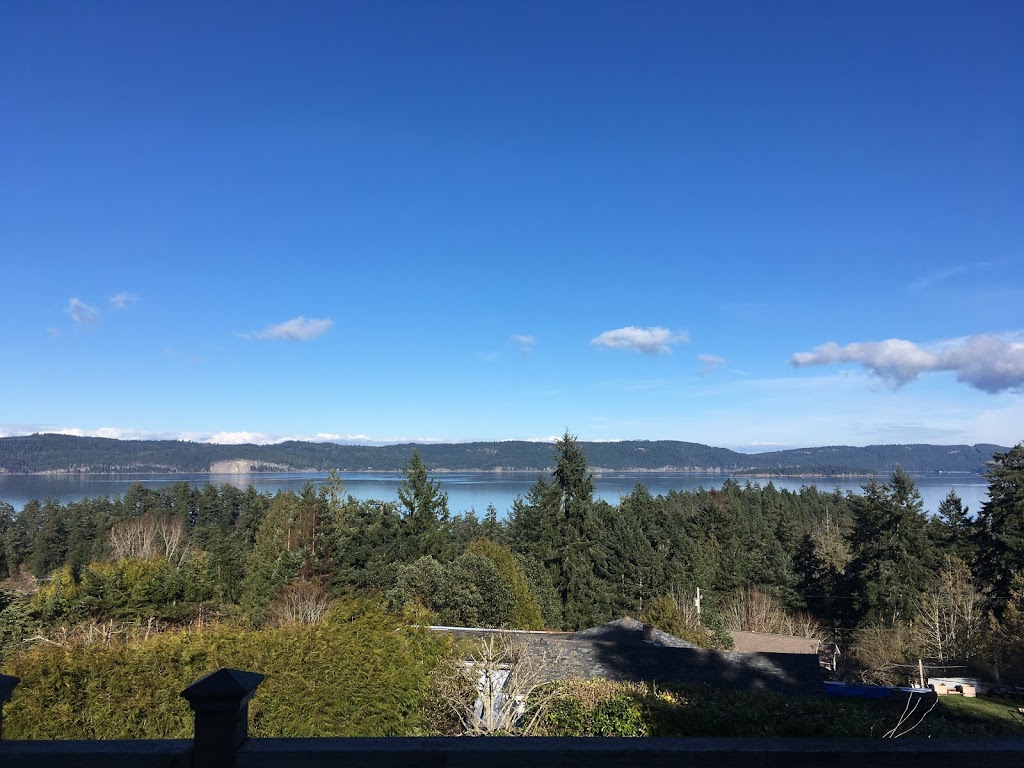 Morningside Garden Suite | 171 Victoria St, Salt Spring Island, BC V8K 1P3, Canada | Phone: (250) 537-1741
