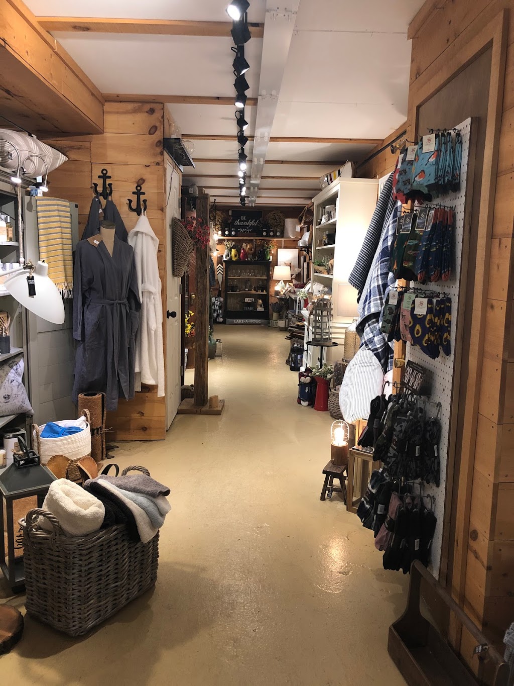 Red Canoe Interiors | 495 ON-559, Nobel, ON P0G 1G0, Canada | Phone: (705) 746-2268