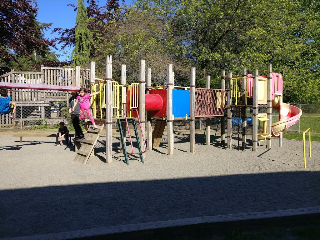 Champlain Heights Park | 3351 Maquinna Dr, Vancouver, BC V5S 4C6, Canada | Phone: (604) 873-7000