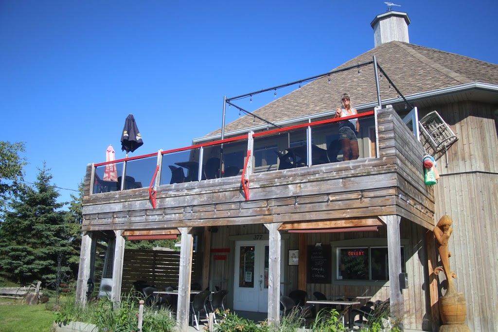 La Queue de Homard | 379 Avenue de Gaspé O, Saint-Jean-Port-Joli, QC G0R 3G0, Canada | Phone: (418) 291-9987