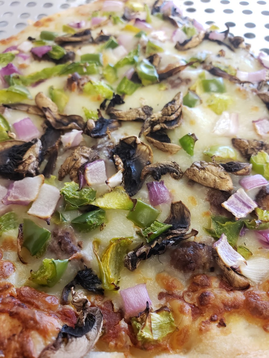 PIZZA GIRLS & KATCH | 575 Main St, Dartmouth, NS B2W 6A4, Canada | Phone: (902) 460-4444