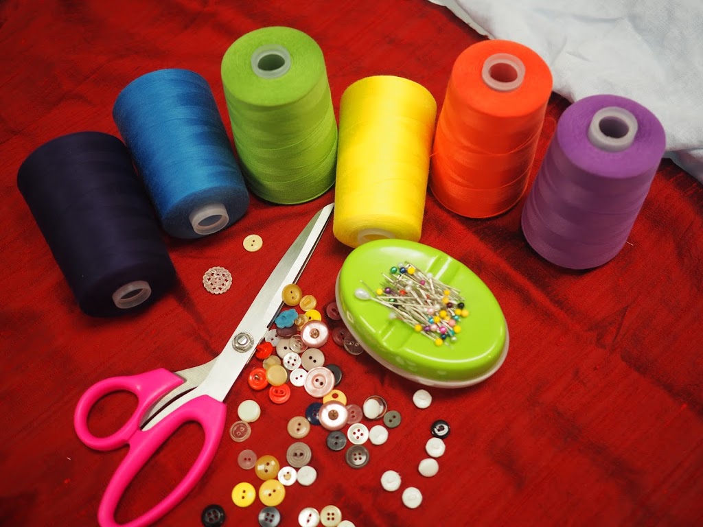 Smart Stitch | 2201 Jockvale Rd, Nepean, ON K2J 4J9, Canada | Phone: (613) 440-3337