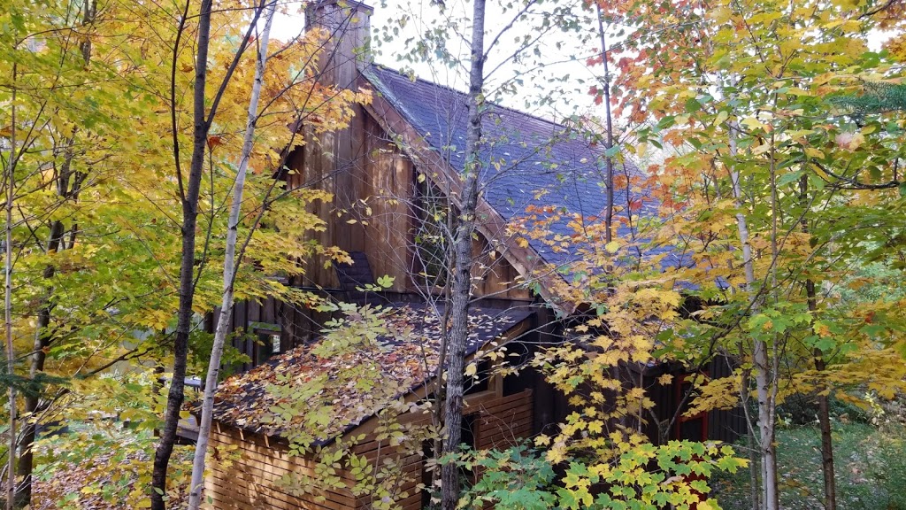 Chalet Petit Ours Noir | 7059 rue du pionnier, Wentworth-Nord, QC J0T 1Y0, Canada | Phone: (514) 616-0603