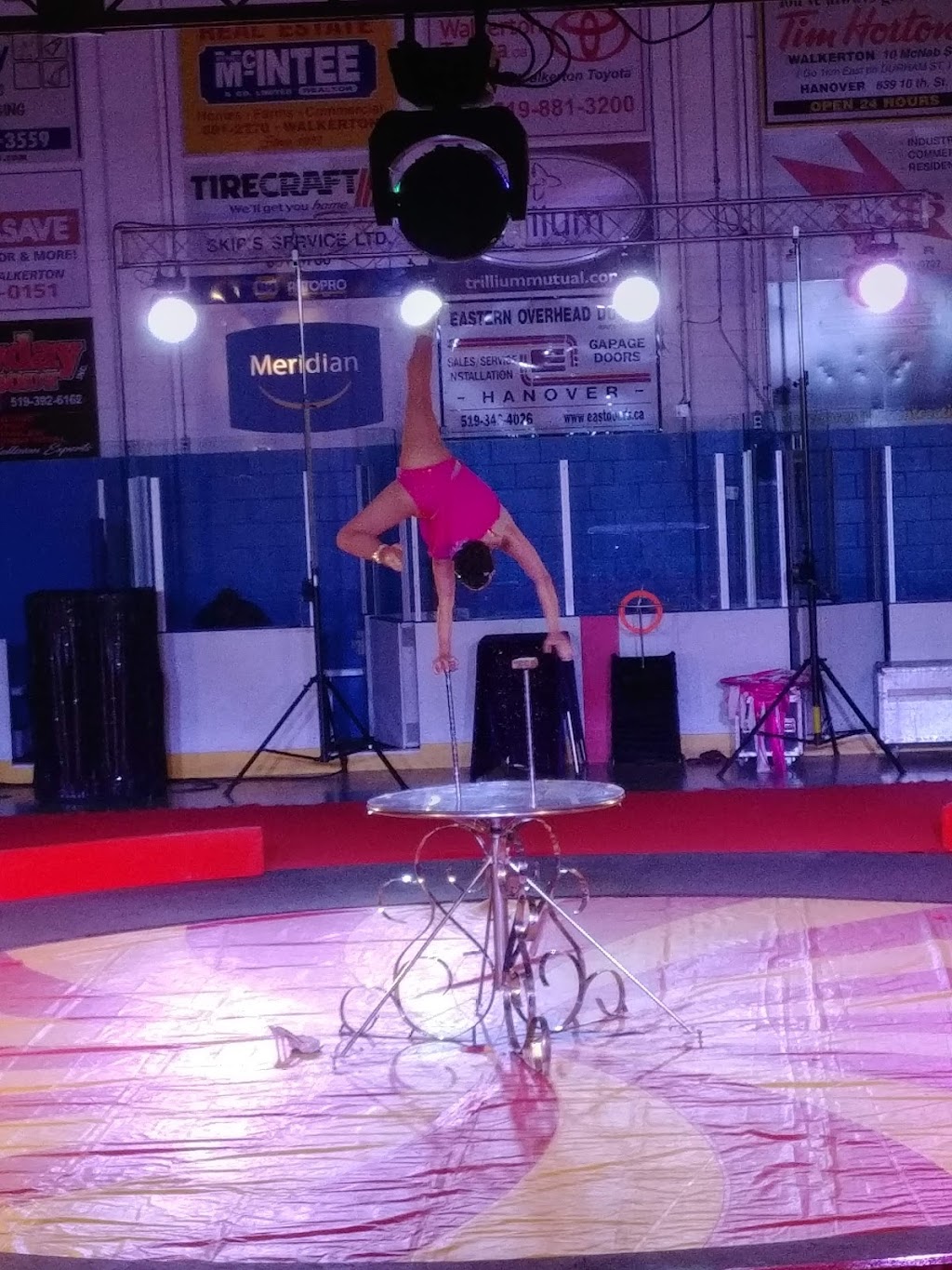 Walkerton Community Centre | 290 Durham St W, Walkerton, ON N0G 2V0, Canada | Phone: (519) 881-0625