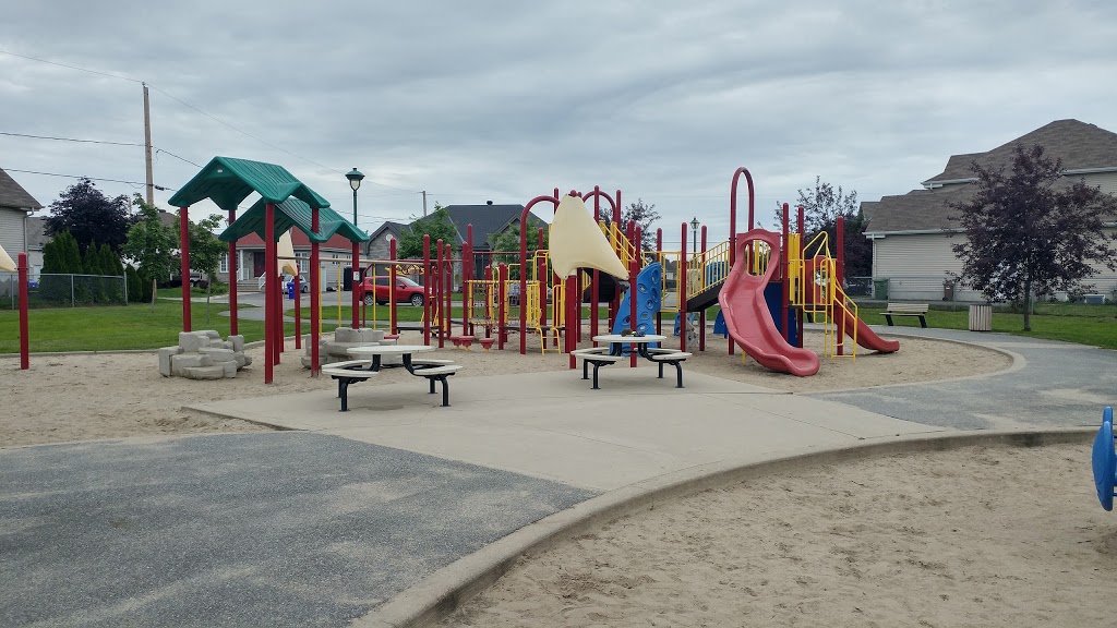 Melbourne Park | 256 Rue de Melbourne, Gatineau, QC J8T 8L3, Canada | Phone: (866) 299-2002