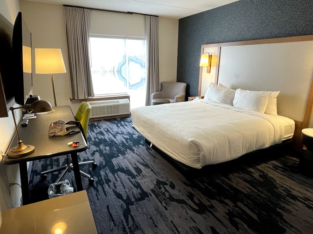 Fairfield Inn & Suites by Marriott Orillia | 8 Mulcahy Ct, Orillia, ON L3V 8B3, Canada | Phone: (249) 449-0368