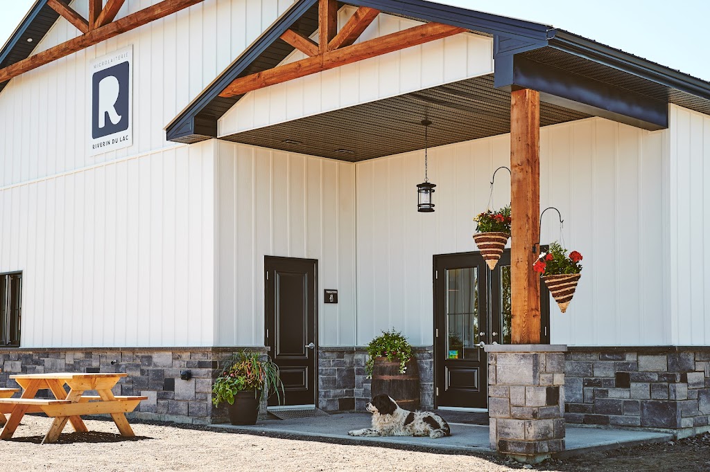 Microlaiterie Riverin du Lac | 111 Rang 3e, Hébertville-Station, QC G0W 1T0, Canada | Phone: (418) 343-3582