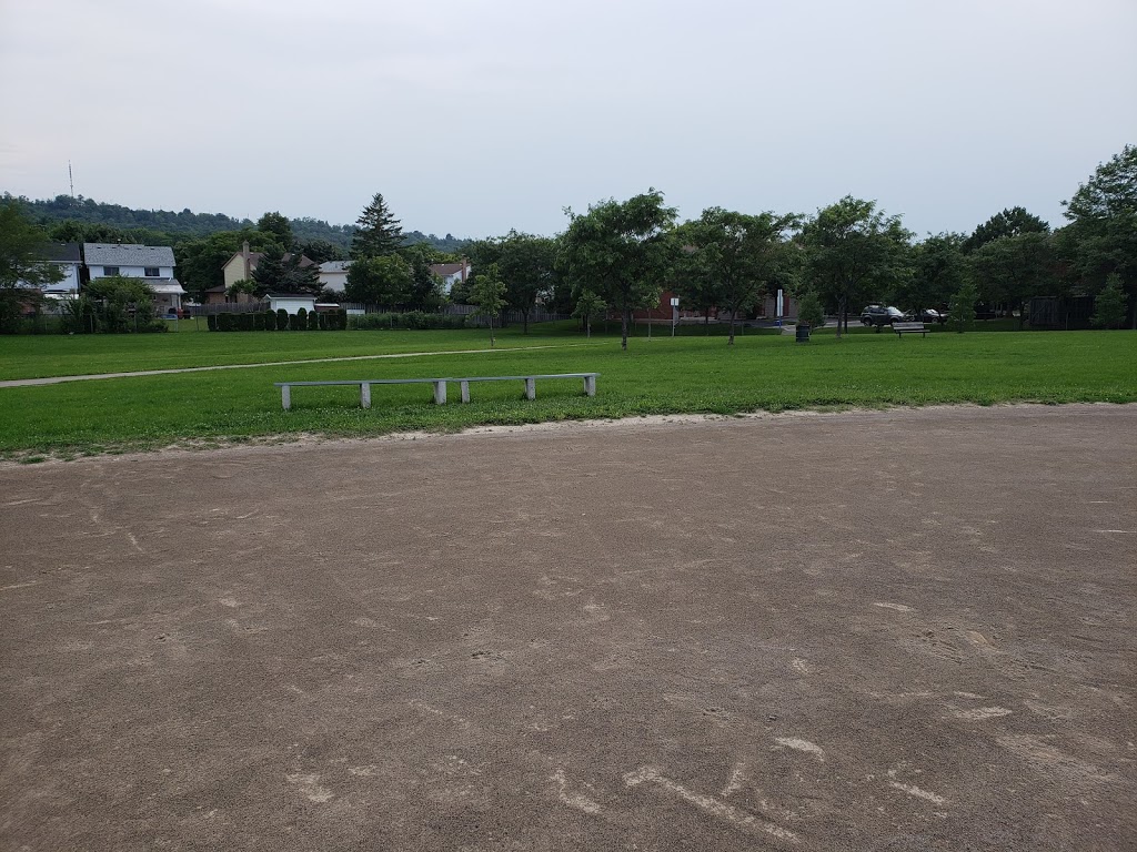 Dewitt Park | 151 Glenashton Drive, Hamilton, ON L8G 4E7, Canada | Phone: (905) 634-2971