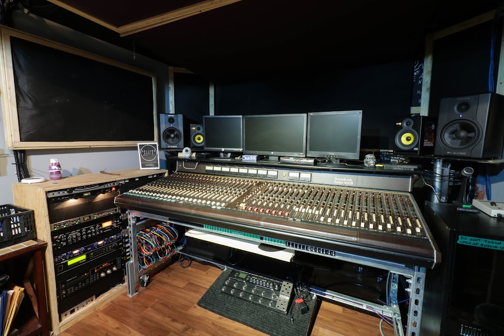 Holland Audio Productions | 139 Millstone Ct, Lucasville, NS B4B 1X7, Canada | Phone: (902) 483-8000