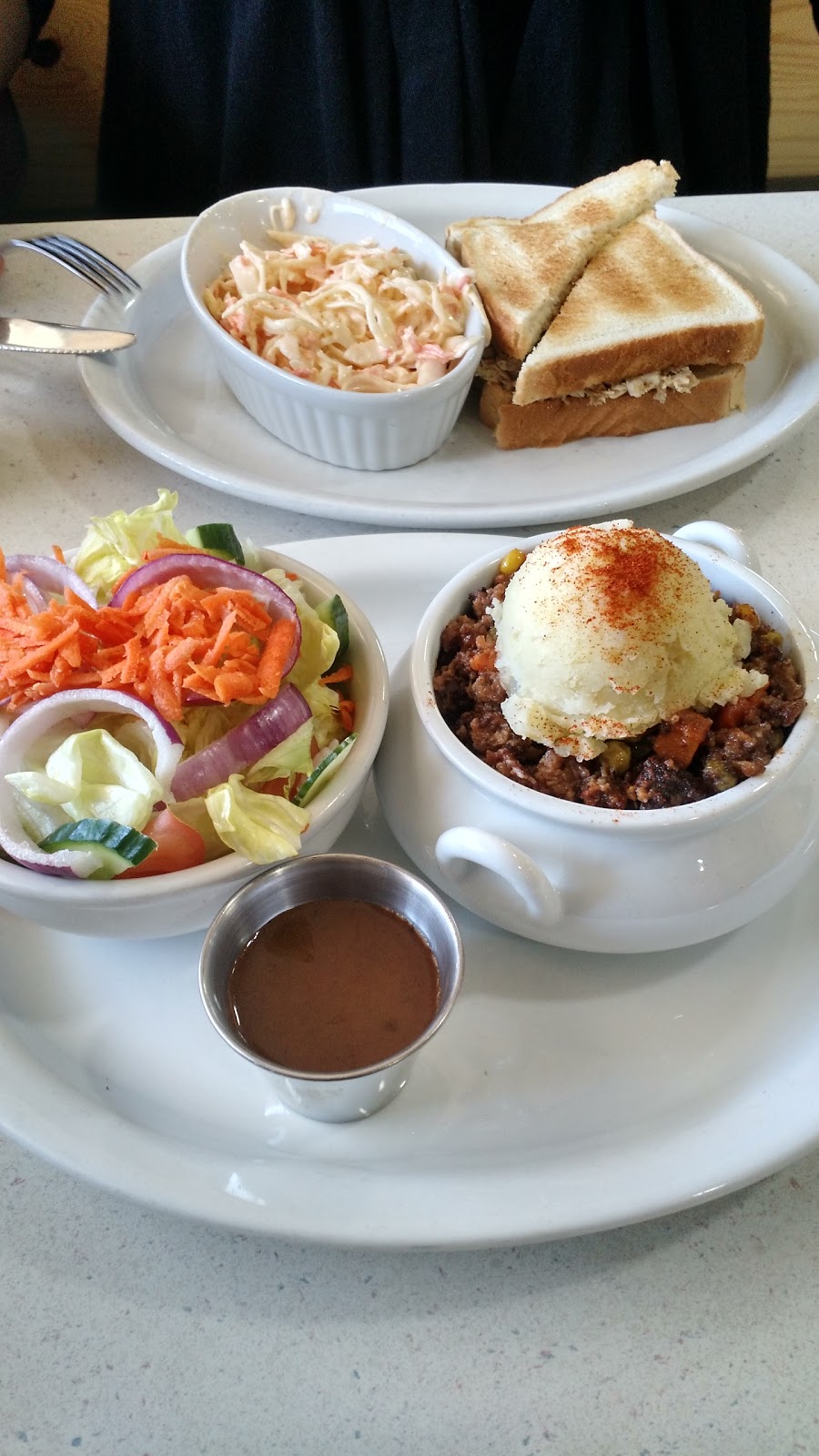 Rosemaries Family Restaurant | Shakespeare, ON N0B 2P0, Canada | Phone: (519) 625-8197