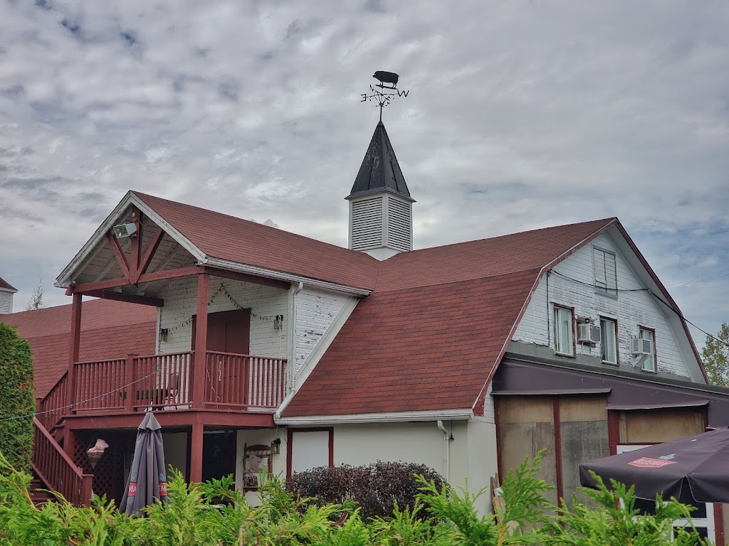 Théâtre Piggery Inc | 215 Rue Simard, Sainte-Catherine-de-Hatley, QC J0B 1W0, Canada | Phone: (819) 842-2431