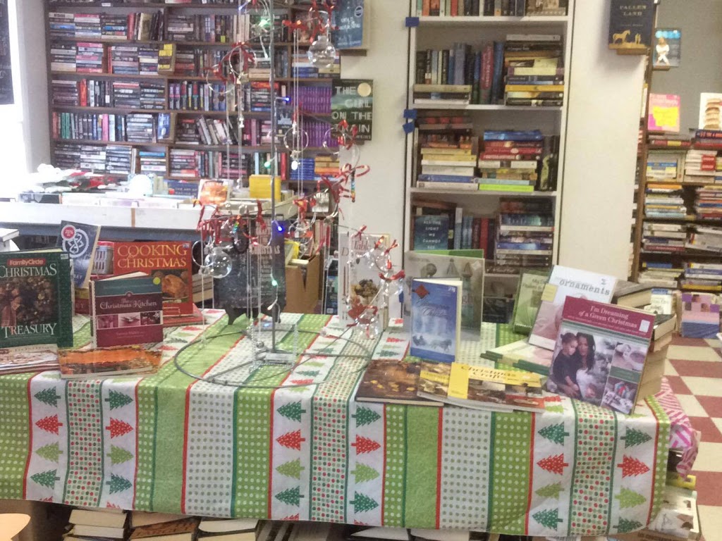 Arlies Books | 32 Market St N, Smiths Falls, ON K7A 2E6, Canada | Phone: (613) 283-0116