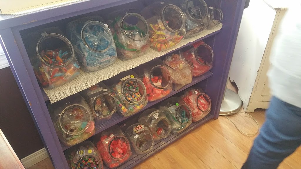 The Jelly Bean Shoppe | 135 Saskatchewan St, Elbow, SK S0H 1J0, Canada | Phone: (306) 690-7288