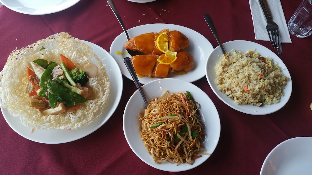 Le Chinois Plus | 1250 Brant St #4, Burlington, ON L7P 1X8, Canada | Phone: (905) 331-0033