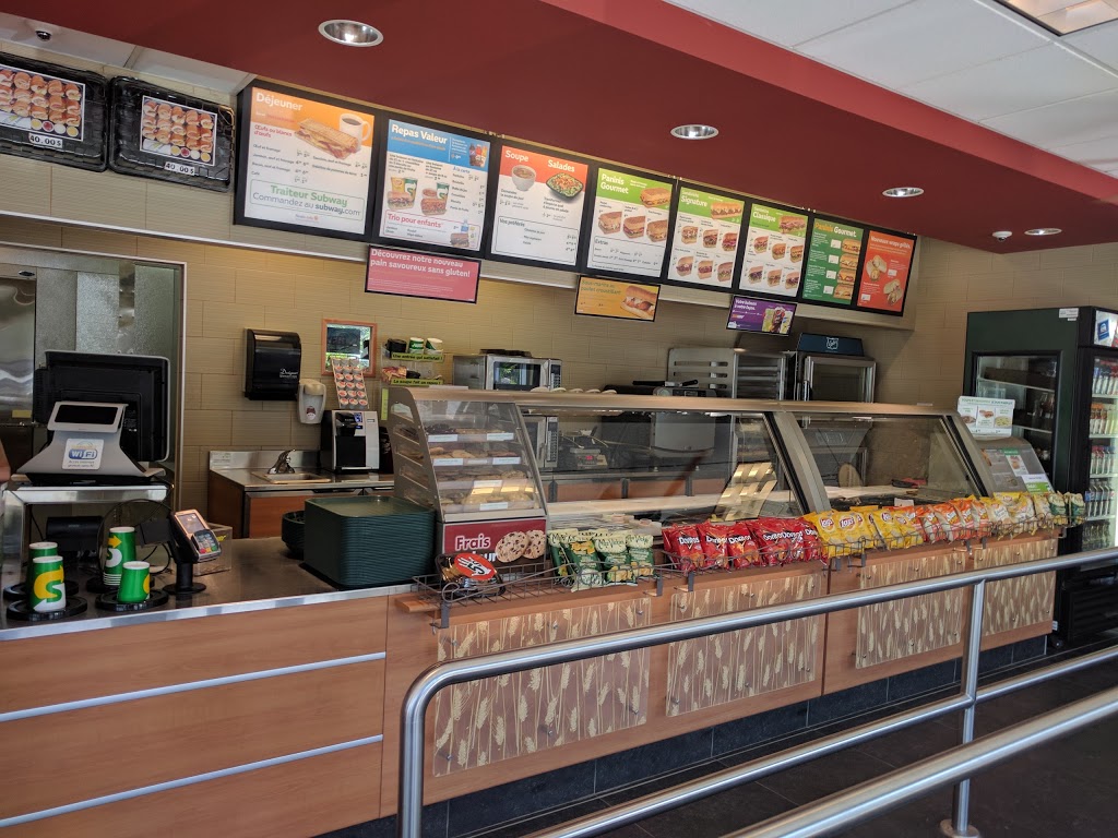 Restaurant SUBWAY | 1351 QC-117, Val-David, QC J0T 2N0, Canada | Phone: (819) 320-0066