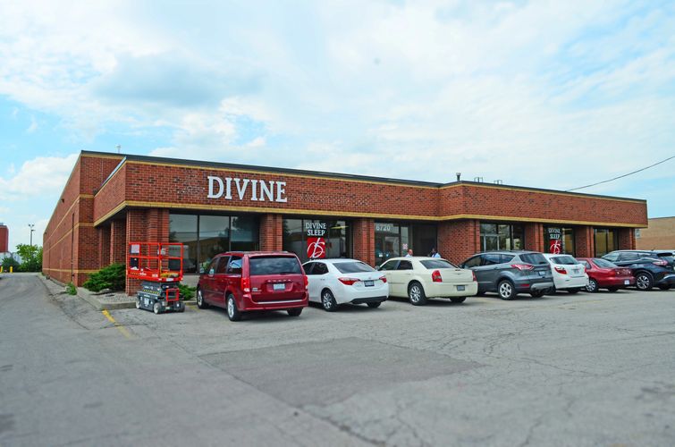 Divine Sleep & Sofa | 6720 Columbus Rd, Mississauga, ON L5T 2G1, Canada | Phone: (647) 242-3600