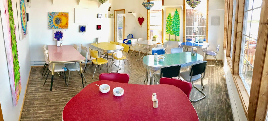 Oda Coffee and Wine Bar | 305 MacLachlan Ave, Manitou Beach, SK S0K 4T1, Canada | Phone: (306) 952-5493