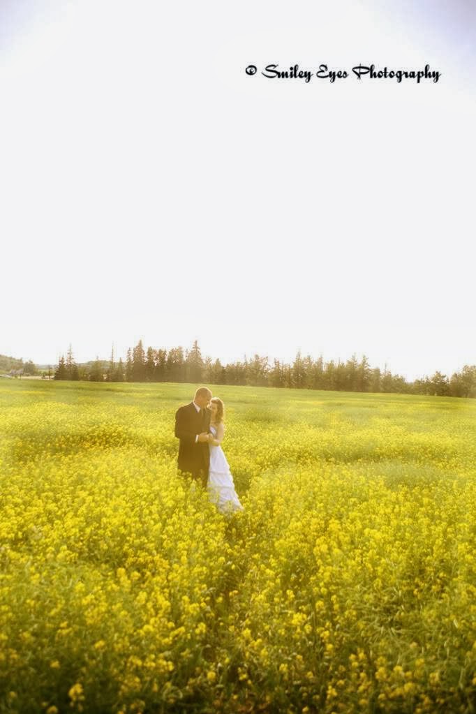 Smiley Eyes Photography | Westview Crescent, Spruce Grove, AB T7X 1K9, Canada | Phone: (780) 240-9032