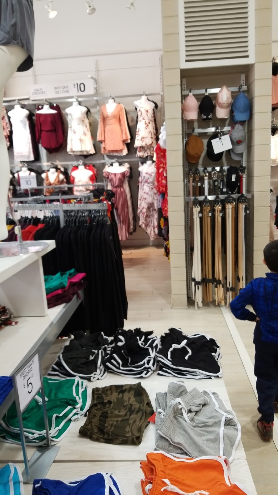 Bluenotes | 1400 Ottawa St S, Kitchener, ON N2E 4E2, Canada | Phone: (519) 585-2302