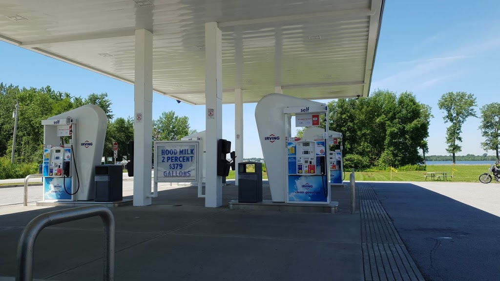 Mobil | 320 US-2, Alburg, VT 05440, USA | Phone: (802) 796-3360