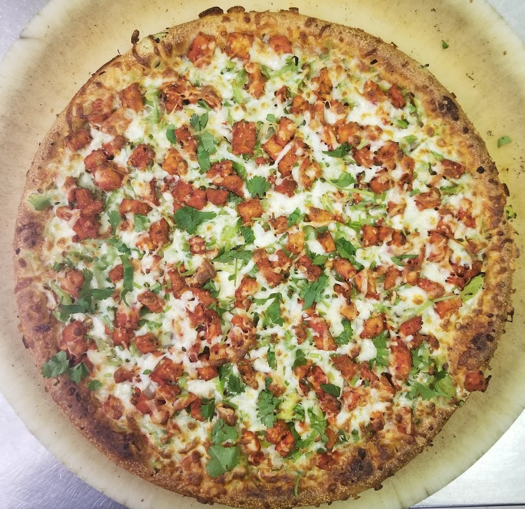 Classic Pizza | 31789 S Fraser Way, Abbotsford, BC V2T 1V2, Canada | Phone: (604) 557-9922