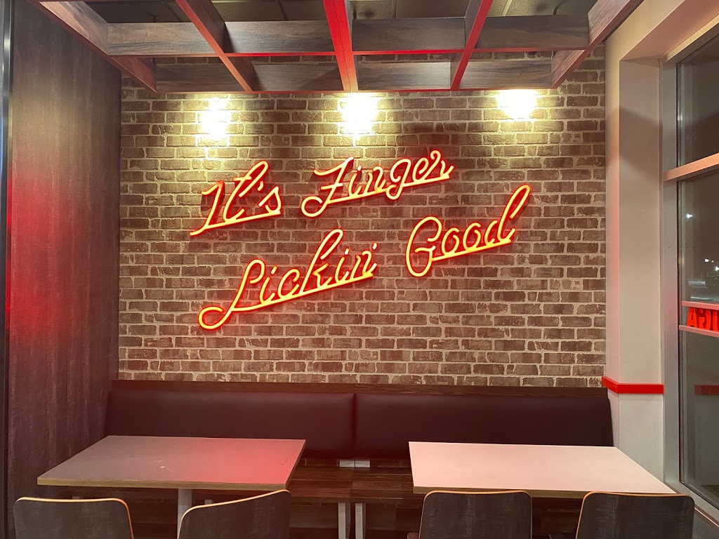 KFC | 950 Southdown Rd Unit #B1, Mississauga, ON L5J 2Y4, Canada | Phone: (905) 855-8532