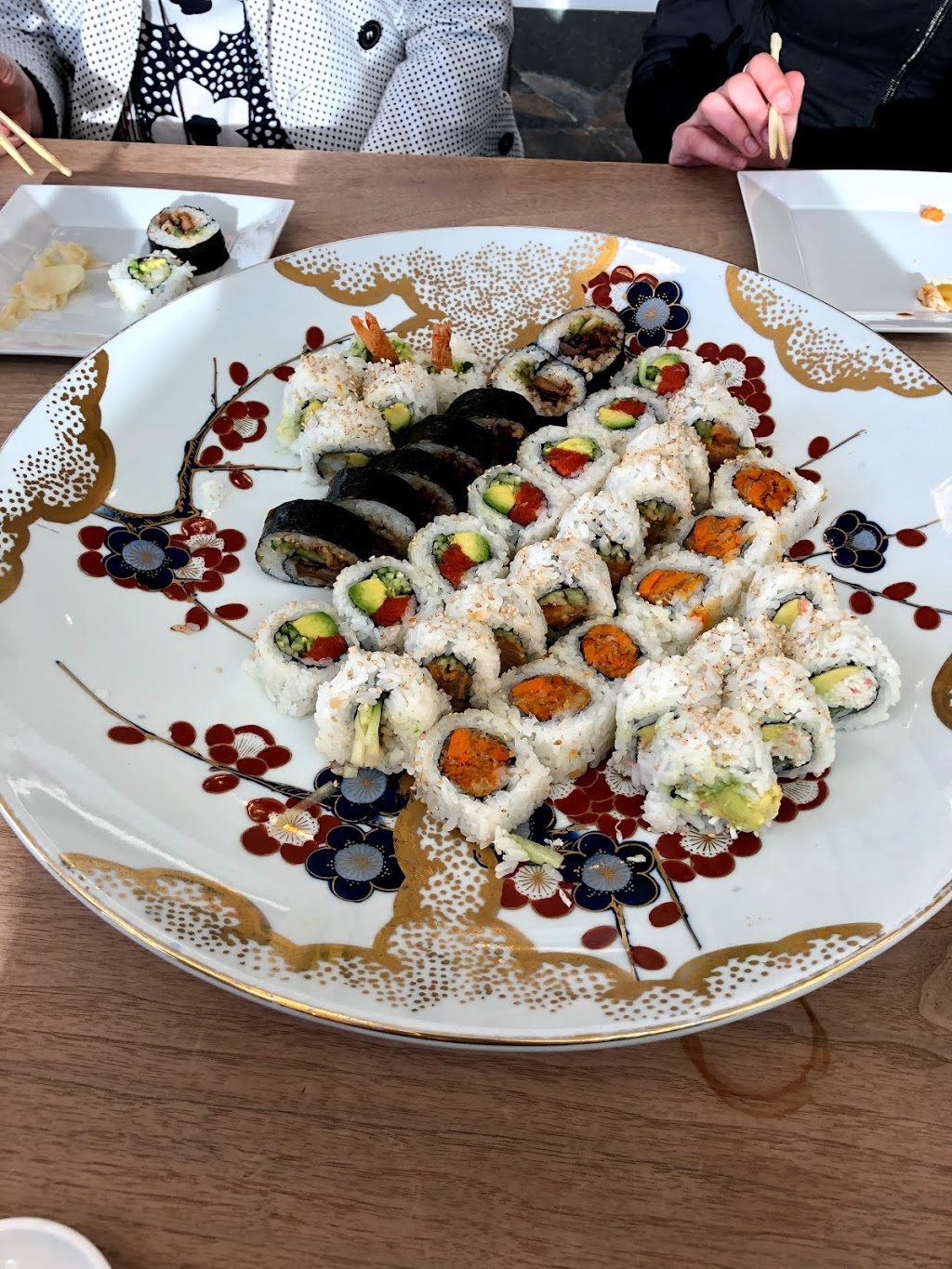 Kojo Sushi | 3480 Skaha Lake Rd, Penticton, BC V2A 6G4, Canada | Phone: (236) 422-4566
