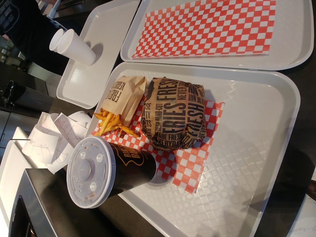 Big Smoke Burger | 261055 Crossiron Blvd, Rocky View No. 44, AB T4A 0G3, Canada | Phone: (403) 971-1927