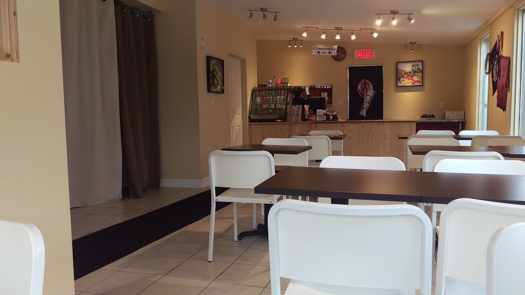 Maki Maki Japanese Restaurant | 2071 Rte Marie-Victorin, Varennes, QC J3X 1R3, Canada | Phone: (450) 985-4985