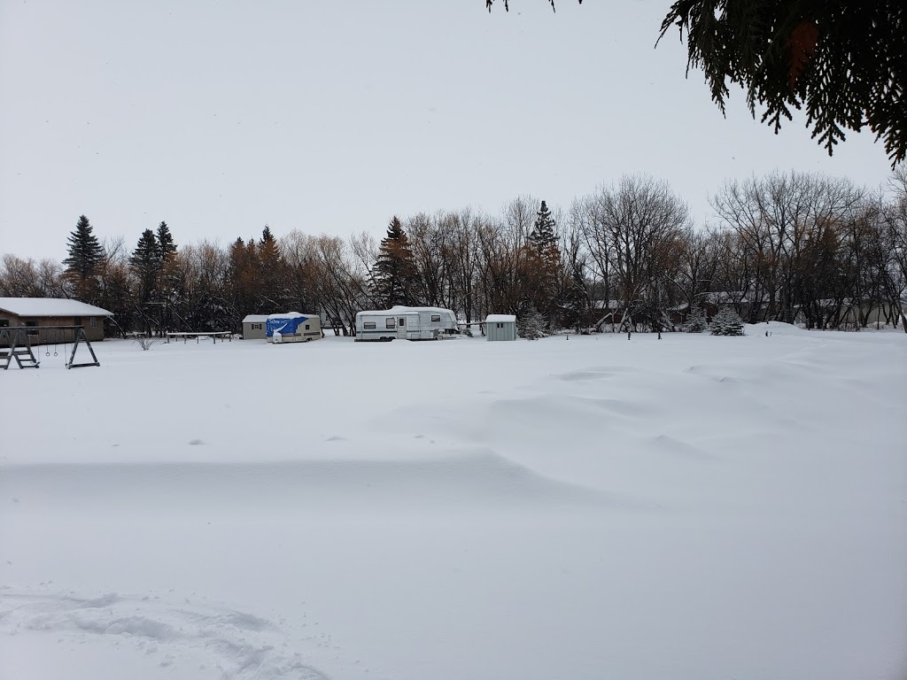 Veselka Summer Camp | 112147 PR 222, Gimli, MB R0C 1B0, Canada | Phone: (204) 642-5710