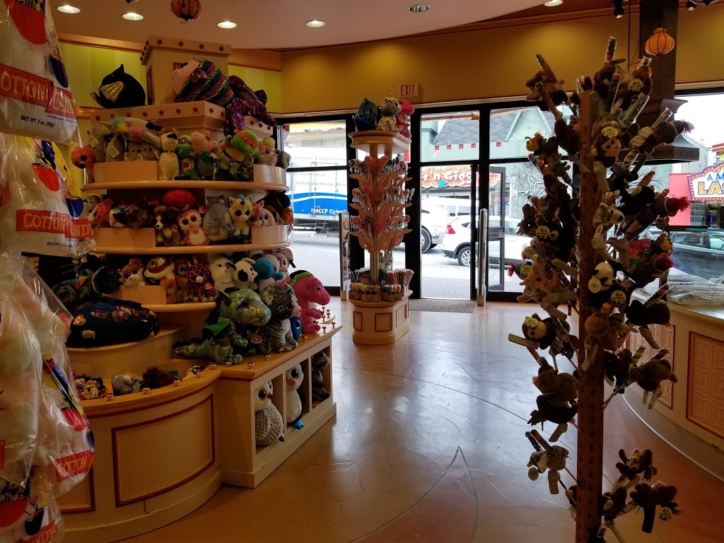 Fudge Factory | 4848 Clifton Hill, Niagara Falls, ON L2G 3N4, Canada | Phone: (905) 358-3676